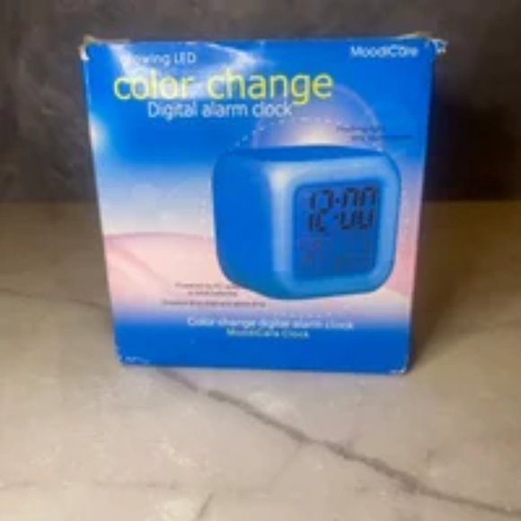 Moodicare Color Change Digital Alarm Clock - Picture 2 of 5